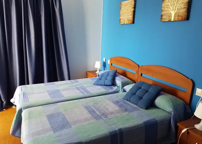 Hotel Condes De 2*